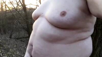 Chubby masturbates in the woods on freereelz.com