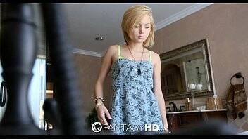 FantasyHD - Petite blonde Dakota Skye shaves her pussy before fuck on freereelz.com