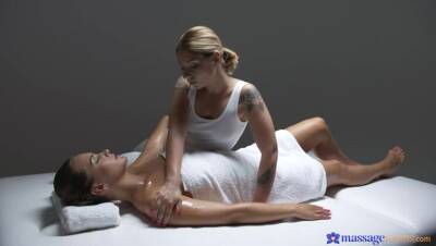 Intimate Massage for Hot Lesbians - Madrid on freereelz.com