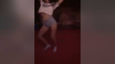 Russian Teen Twerking In Shorts - Russia on freereelz.com