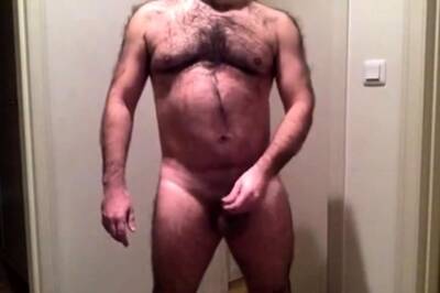 Daddy bear strips on freereelz.com