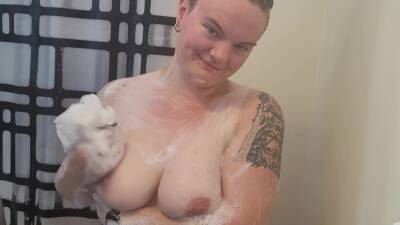 Soapy Shower Time on freereelz.com