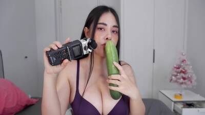 Asmr Wan - Scrathing, Tapping On My Body At Last - Cucumber Licking on freereelz.com