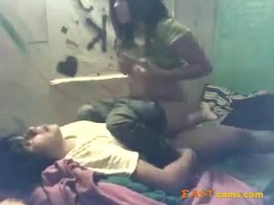 Indian Desi Couple Sextape with Jeans on Venom - India on freereelz.com