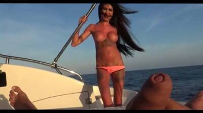 HOTTEST FIT GIRL - YACHT SEX HOLIDAYS on freereelz.com