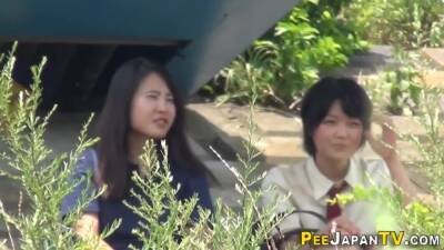 Japanese teens in uniform pissing - Japan on freereelz.com