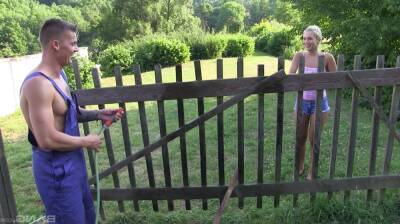 Skinny hon spreads wife for the neighbor in scenes of outdoor amateu on freereelz.com