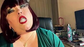 Fat UK Domme Tina Snua Chain Smokes 2 Cork Cigarettes While Playing With Her Tits - OMI, Nose & Cone Exhales, Drifting - Britain on freereelz.com