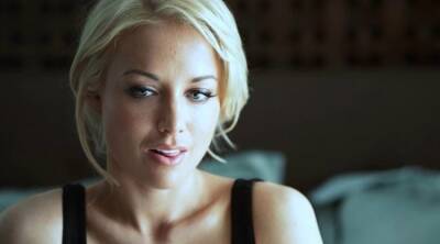 Kayden Kross with big tits is seduced gives blowjob then fucked on freereelz.com