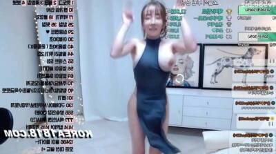 Dancing with Floppy Korean Tits!!! - North Korea on freereelz.com