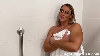 Step mom caught in the bathtub on freereelz.com