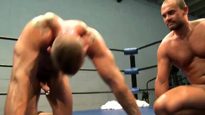 Hunky guy makes his boyfriend do pushups in the ring on freereelz.com