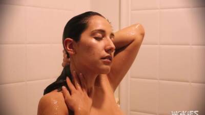 Wokies Asmr - Shower - 26 November 2020 on freereelz.com