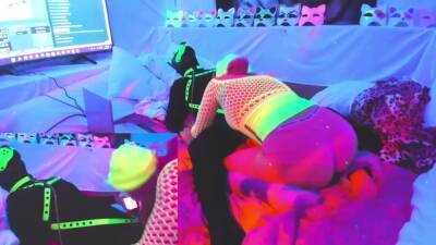 Sexyneonkitty Blowjob After Pegging Screwme-doo Live on freereelz.com