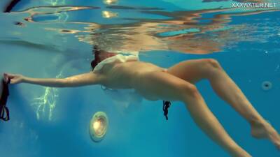 Anastasia Ocean - Enjoy Marfa Swimming And Too Underwater on freereelz.com