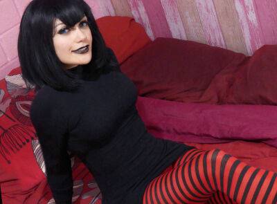 Goth teen Mavis riding dick hard and climaxing - Part 3 on freereelz.com