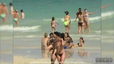 Beautiful hot chicks showing skin on teh beach on freereelz.com