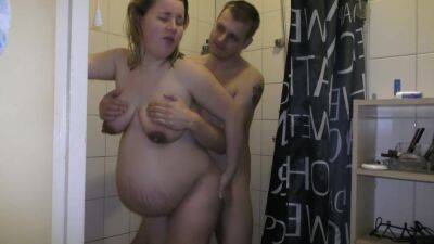 38 weeks pregnant showering, sex and cumshot on tits - Big tits on freereelz.com