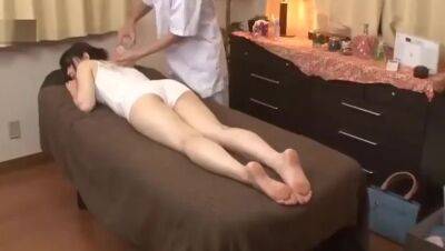 Japanese Massage--Relaxing Muscle and Relieving Stress Full Legs - Japan on freereelz.com