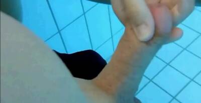 Fuck and blowjob in the pool - Netherlands on freereelz.com