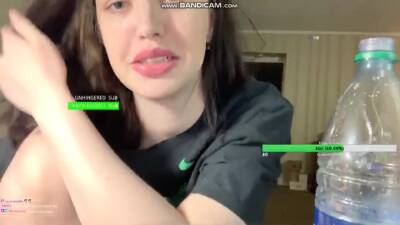 Twitch Thot Teen Boob Flash Accidental on freereelz.com