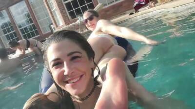 Twitch Thot Pinksparklez Micro Bikini Flashing Ass Pool Video on freereelz.com