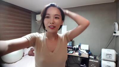 Giannie Lee No Bra See Through Nipples Twitch Video on freereelz.com