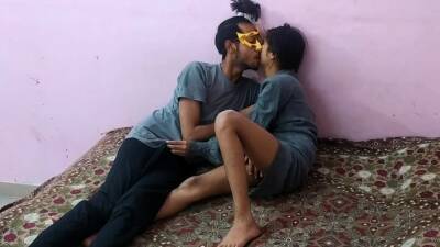 Horny Young Couple Engaged In Real Rough Hard Sex - India on freereelz.com