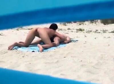 Nude Couple Spying Mature Couple Fucking Nudist Beach on freereelz.com