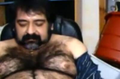 Big hairy bear and hairy body on freereelz.com