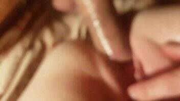 Wet and squirting on freereelz.com