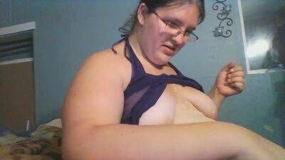 Fat kinky amateur loves BDSM and waxing her chubby body on freereelz.com