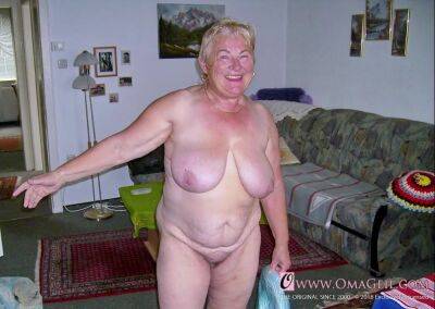 OMAGEIL Old Amateur Granny Pictures Collected Everywhere - Mature on freereelz.com