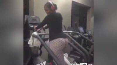 Maliah Michel In Booty Clap & Workout - Ameman on freereelz.com