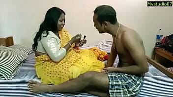 Indian Devar bhabhi hot sex at home! with clear dirty talking - India on freereelz.com