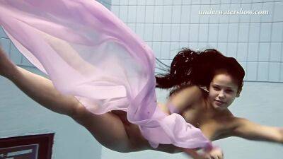 Paulinka Mega Beautiful Big Tits Underwater Teen on freereelz.com