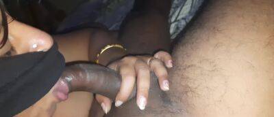 Mallurealcouple Wife Enjoys Fingering In Pussy And Anal on freereelz.com