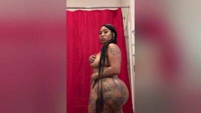 Thick Ig Girl Realms.sabrina Massive Ass Oiled Up on freereelz.com