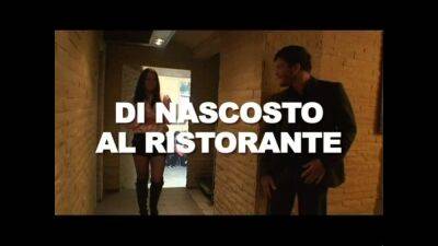 Di nascosto al ristorante - Italy on freereelz.com