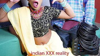 Indian XXX Cable repair man fuck in hindi - India on freereelz.com