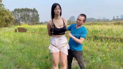 Chinese Bondage - Bound And Walk In Field - China on freereelz.com