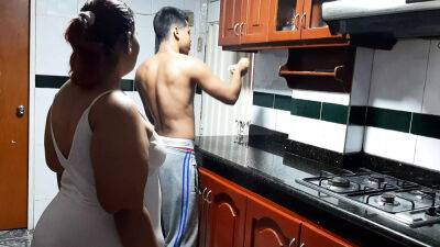 Fucking the neighbor in the kitchen - Colombia on freereelz.com