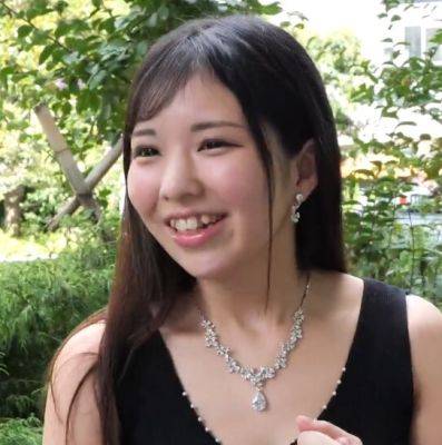 話題沸騰清楚系キャバ嬢みづは21歳 超濃厚フェラから中出し枕営業 - Japan on freereelz.com