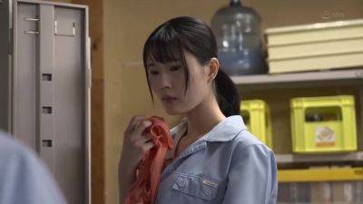 07526 Beautiful girl in agony - Japan on freereelz.com