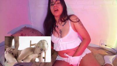 Onlyfansgirl Thevairus React Porn : Noivo Chifrando Com A Cunhada - Brazil on freereelz.com