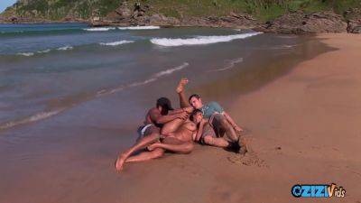 Hardcore Sex On The Beach With A Whorish Brunette on freereelz.com