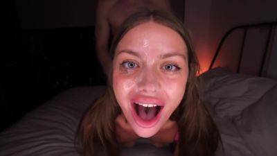 Amateur Teen Rough Face Fuck Porn on freereelz.com