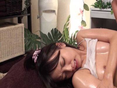 4 hour special. Massage in An Salon - Japan on freereelz.com