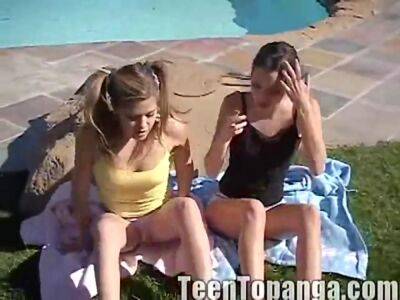 Lesbian teen hotties masturbate on freereelz.com