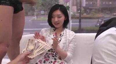 Asian amateur babe fucks for cash - Japan on freereelz.com